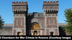 Burgu i Hagës, ku ndodhen njësitë e paraburgimit të Dhomave të Specializuara për Krimet e Luftës në Kosovë.