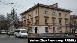 Дом по улице Адмирала Октябрьского, 12