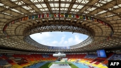 Cтадион «Лужники» в Москве, построенный в 1956 году, пройдет реконструкцию перед чемпионатом мира по футболу.