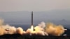 На архивном фото от 20 августа 2010 – испытание иранской ракеты 