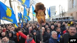 Ukrainian nationalist activist Vasyl Sergiyenko helped organize protests that led to the ouster of President Viktor Yanukovych. (file photo)