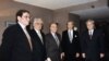 Balról jobbra: Richard Holbrooke egykori amerikai külügyminiszter-helyettes, Franjo Tuđman horvát, Alija Izetbegović boszniai elnök, Warren Christopher amerikai külügyminiszter és Slobodan Milošević szerb elnök 1995 októberében Daytonban, a béketárgyalások kezdetén