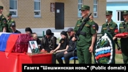 Похороны мобилизованного Алика Тагирова в селе Тубылгы Тау, 22 мая 2023 года