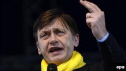 Крин Антонеску, 12 ноября 2009