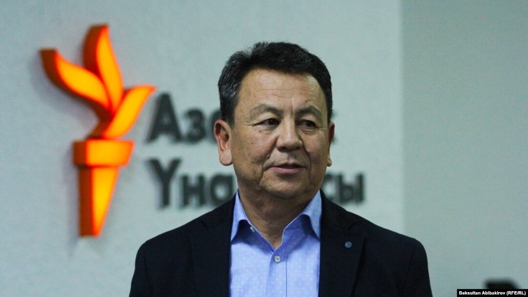 Өмүрбек Суваналиев.
