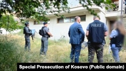 Fotografija snimljena tokom operacije protiv mreže trgovine drogom.