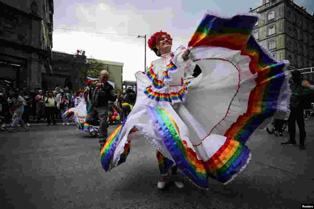 A mexikói Guadalajarában tartott Pride egyik felvonulója június 14-én
