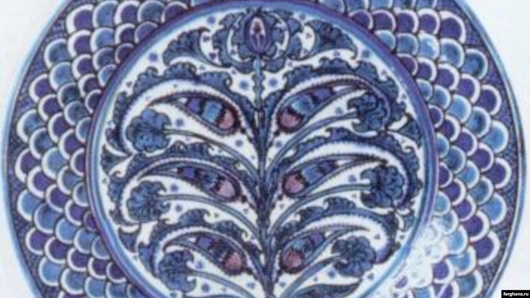Риштонлик кулоллар сопол ва чинни идишлари билан танилган. 