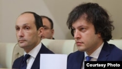 ლევან დავითაშვილი (მარცხნივ) და ირაკლი კობახიძე