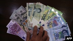 یال ایران در طول یک ماه گذشته حدود پنج درصد ارزش خود را از دست داده است