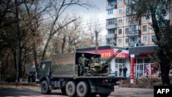 Военная техника на улицах Донецка