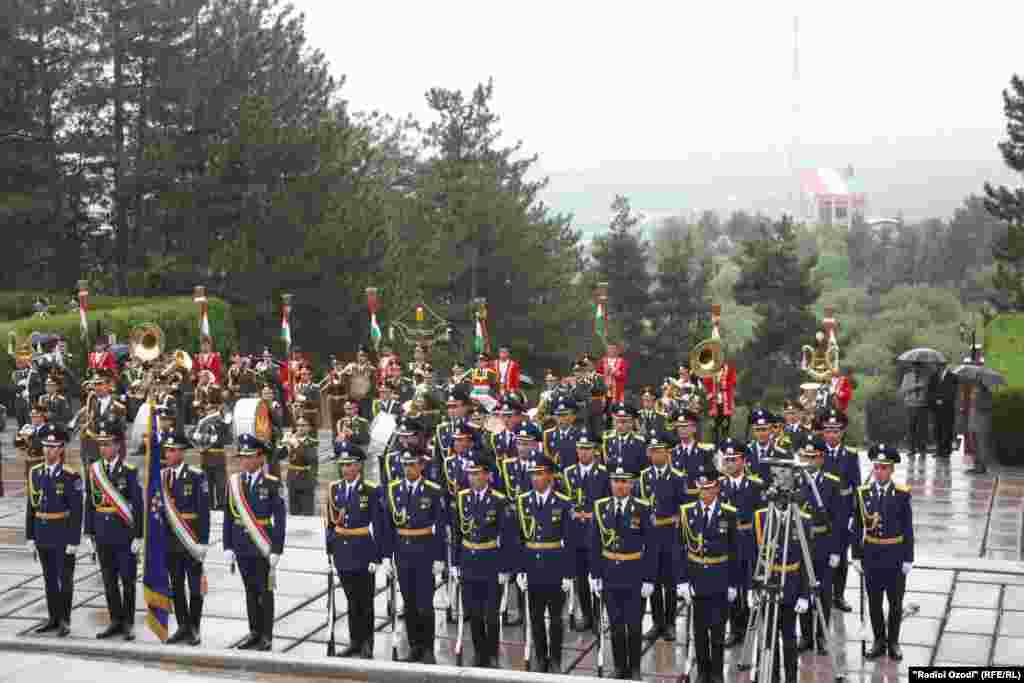 Празднование Дня Победы в г.Душанбе. Таджикистан. 9 мая 2011 г.