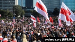 Marching In Minsk: Anti-Government Protesters Again Take To The Streets