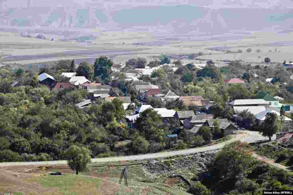 Göy Göl rayonunun Yeni Zod kəndi.