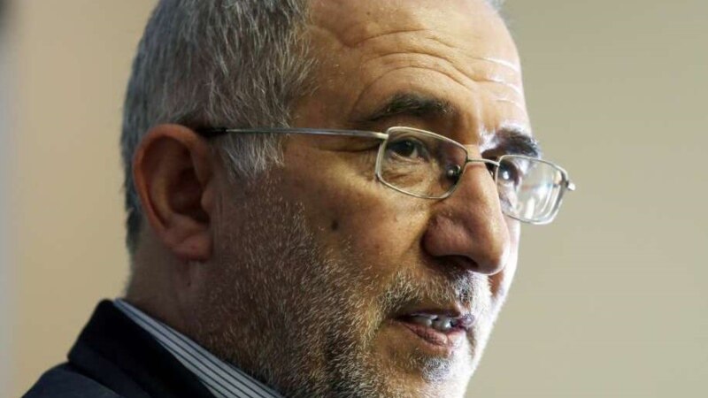 حسین علایی؛ فرمانده طرفدار مذاکره با آمریکا