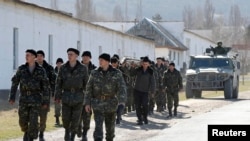 Оккупация и сопротивление. Хроники: Российские военные в Крыму (фотогалерея)