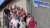 Команда доброчинної організації «Допомога для України» у Лобеталі, Німеччина