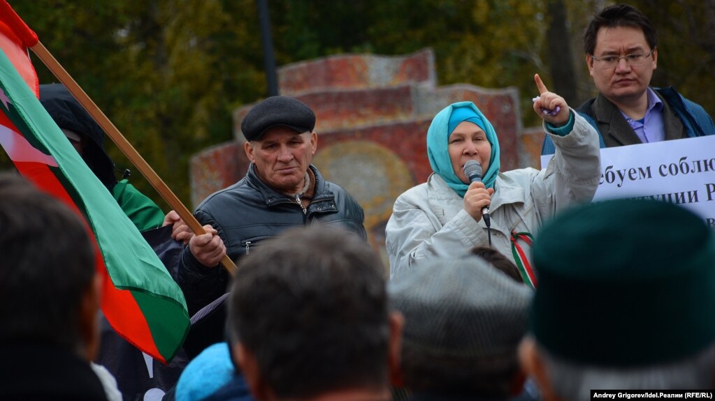 Фаузия Байрамова на Дне памяти. Казань, 14 октября 2017 года