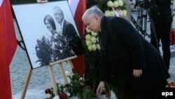 Брат загиблого президента Польщі Леха Качинського Ярослав Качинський на церемонії вшанування жертв трагедії під Смоленськом, 10 квітня 2015 року