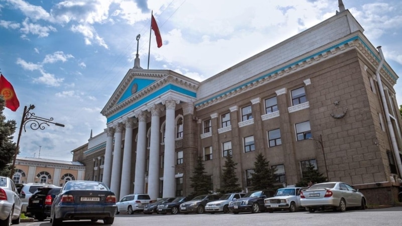 Бишкек мэринин милдетин аткаруучу эки вице-мэрге эскертүү берди