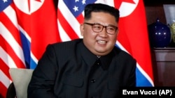 севернокорејскиот лидер Ким Џонг Ун 