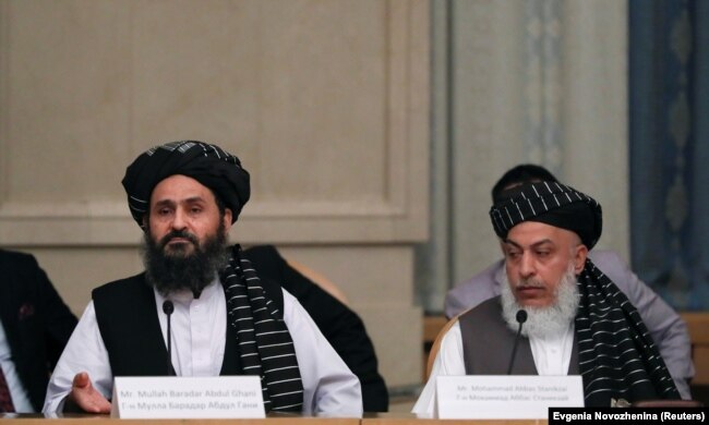 Mula Abdul Gani Baradar (lijevo) i Šer Muhamed Abas Stanekzai