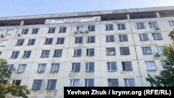 Здание старой больницы в Севастополе. Иллюстративное фото