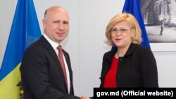 Павел Филип и Корина Крецу