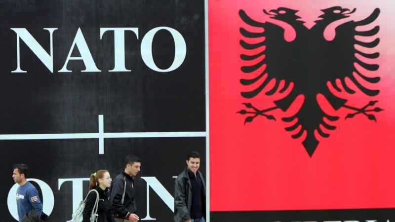 НАТО ја почна надградбата на воздухопловната база во Албанија