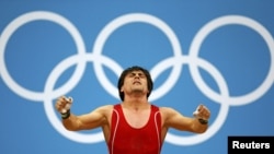 Azərbaycanlı ağırlıq qaldıran Sərdar Həsənov London Olimpiadasında - 2012