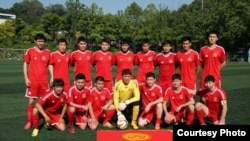Кыргызстандан Кореяда жети футбол командасы бар.