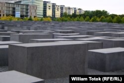 Muzeul memorial al Holocaustului, Berlin