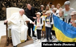 Папа Франциск під час зустрічі з українськими біженцями. Ватикан, 24 серпня 2022 року