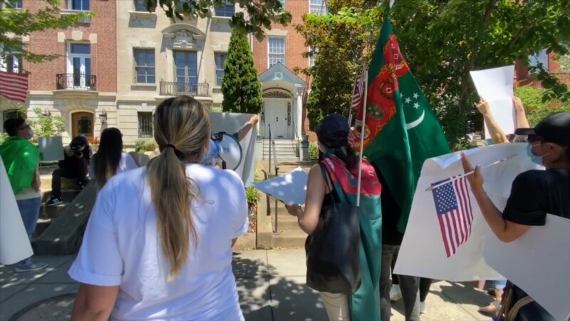 ABŞ-da türkmenistanlylaryň iň uly protest aksiýasy geçýär.WIDEO