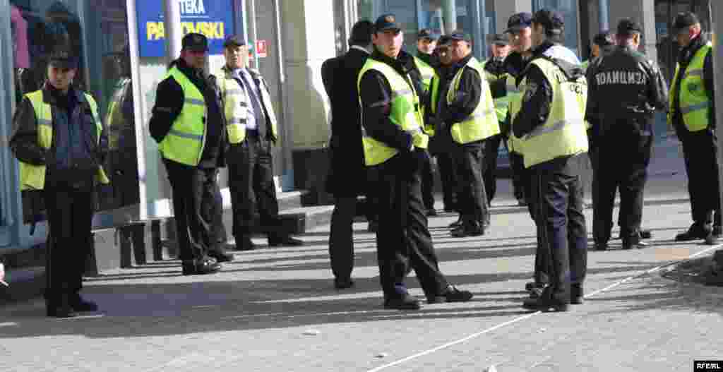 Македонската полиција пред мисијата на ЕУ во Скопје
