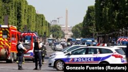 Поліція перекрила Єлисейські Поля в Парижі, Франція, 19 червня 2017 року