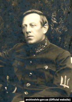 Симон Петлюра, головний отаман армії УНР (з листопада 1918 року), голова Директорії УНР (9 травня 1919 – 10 листопада 1920)