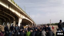 Iran HEPCO workers clsoed down rail road for some hours