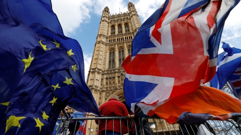 BE-ja ia përsëritë Britanisë: Nuk e rihapim marrëveshjen e Brexit-it
