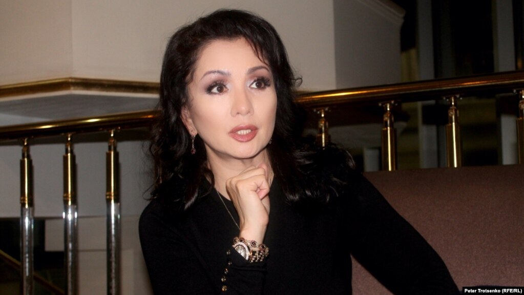 chastnaya-sborka-linda-nigmatulina-porno-video-zheni