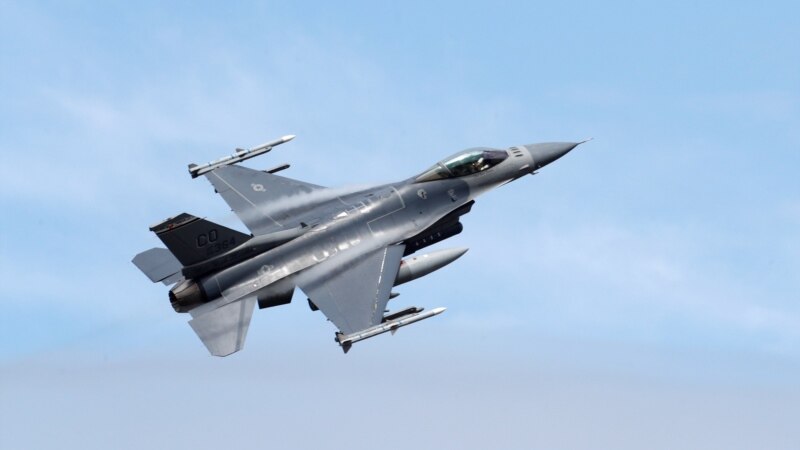 Dva američka lovca F-16 stigli u Zagreb