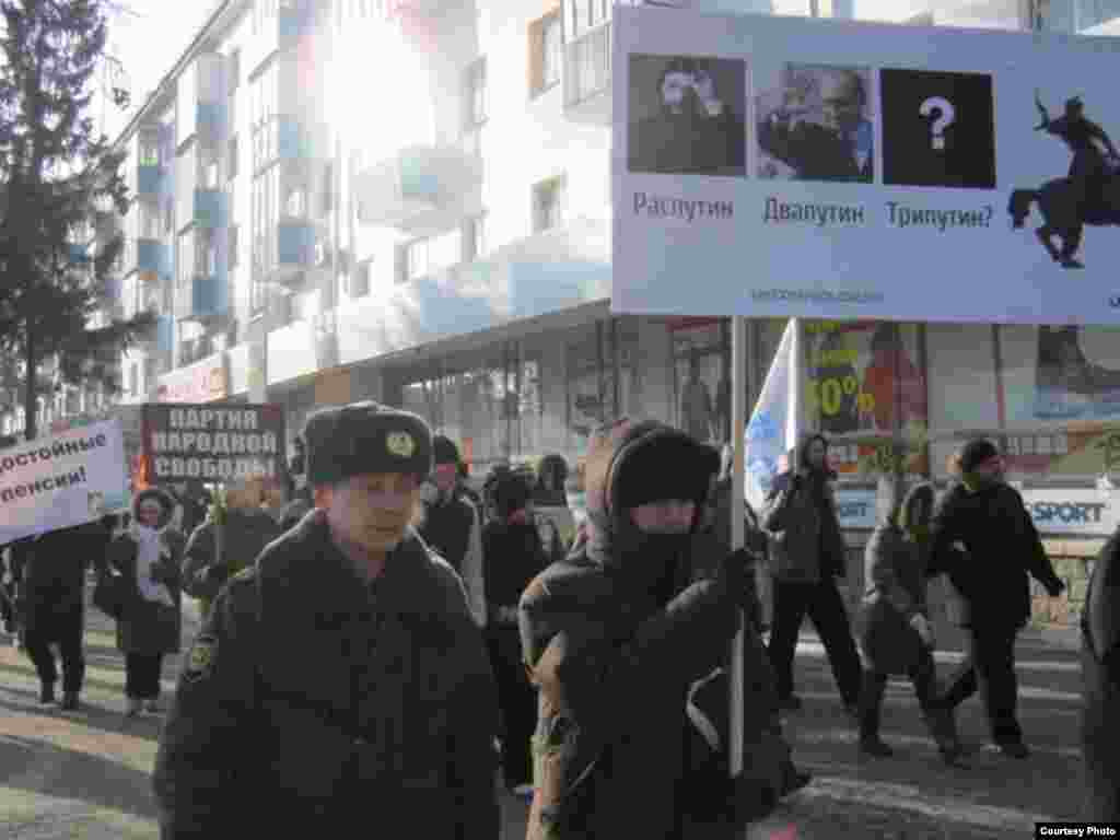 Уфа февраль. Уфа февраль. Уфа февраль. Уфа центральный рынок автобус. Камера на новослободской улице , заснеженная дорога.