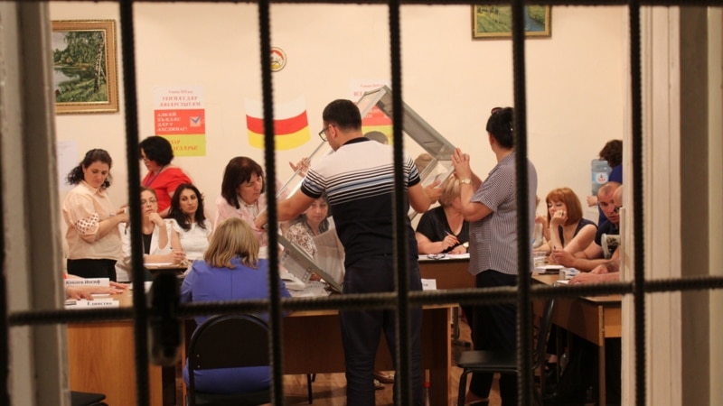 Gürjüstandan bölünen Günorta Osetiýada parlament ‘saýlawlary’ geçdi