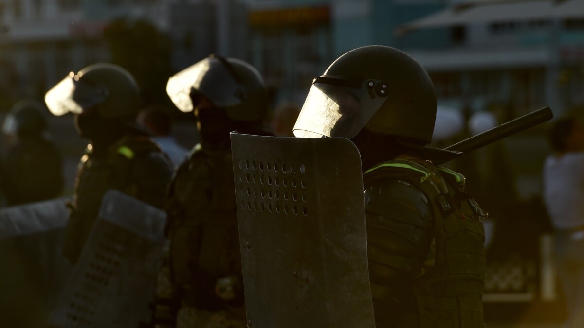v-minske-zaderghali-ukrainskih-volonterov-iz-vostok-sos В Минске задержали украинских волонтеров из «Восток SOS»