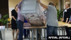Подсчёт голосов во время выборов губернатора и муниципальных депутатов в Петербурге, 8 сентября 