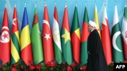 В апреле 2016 года на саммите ОИС в Стамбуле присутствовал президент Ирана Хасан Рухани