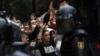 Столкновения с полицией в Каталонии
