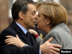 Predsjednik Francuske Nicolas Sarkozy i njemačka kancelarka Angela Merkel