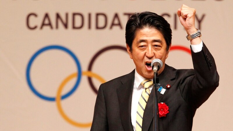 Dorëhiqet kryeministri i Japonisë, Shinzo Abe 