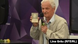 Vladimir Beșleagă la tîrgul cărții pentru copii și tineret de la Chișinău